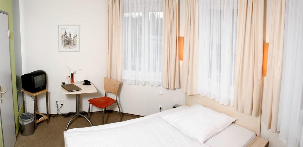 Pension Abendrot Dresden Ngoại thất bức ảnh